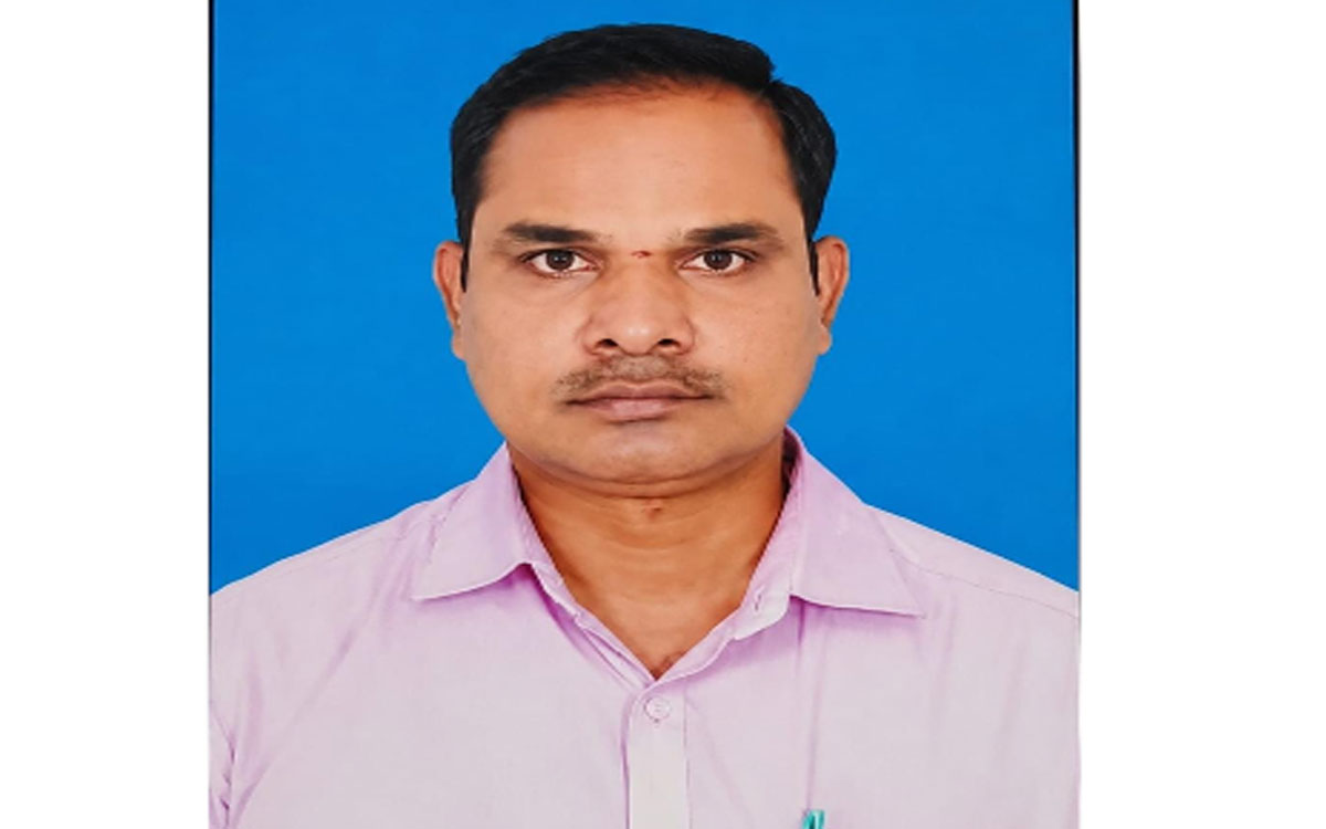 రైతులు పంట వివ‌రాలు నమోదు చేసుకోవాలి : ఏఓ మాధవ రెడ్డి