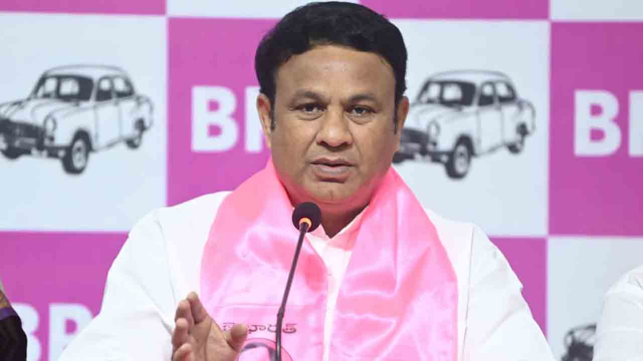 నిజామాబాద్ ప్రజలకు మంత్రి పొంగులేటి క్షమాపణ చెప్పాలి : గణేష్ బిగాల