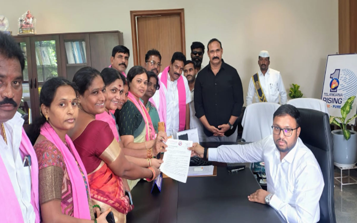నిరుపేద ఆడబిడ్డలతో ప్రభుత్వం చెలగాటం : మాజీ ఎమ్మెల్యే బొల్లం మల్లయ్య యాదవ్