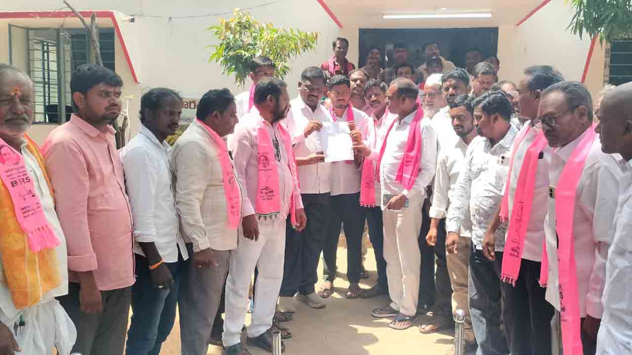 Brs Dharna  | మళ్లీ కేసీఆర్‌ రావాలని ప్రజలు ఎదురు చూస్తున్నారు : బీఆర్‌ఎస్ నాయకులు