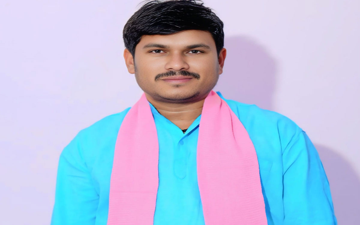 కొలుముంతలపాడు కేజీబీవీలో పేళ్ల మందు తాగిన విద్యార్థినులు