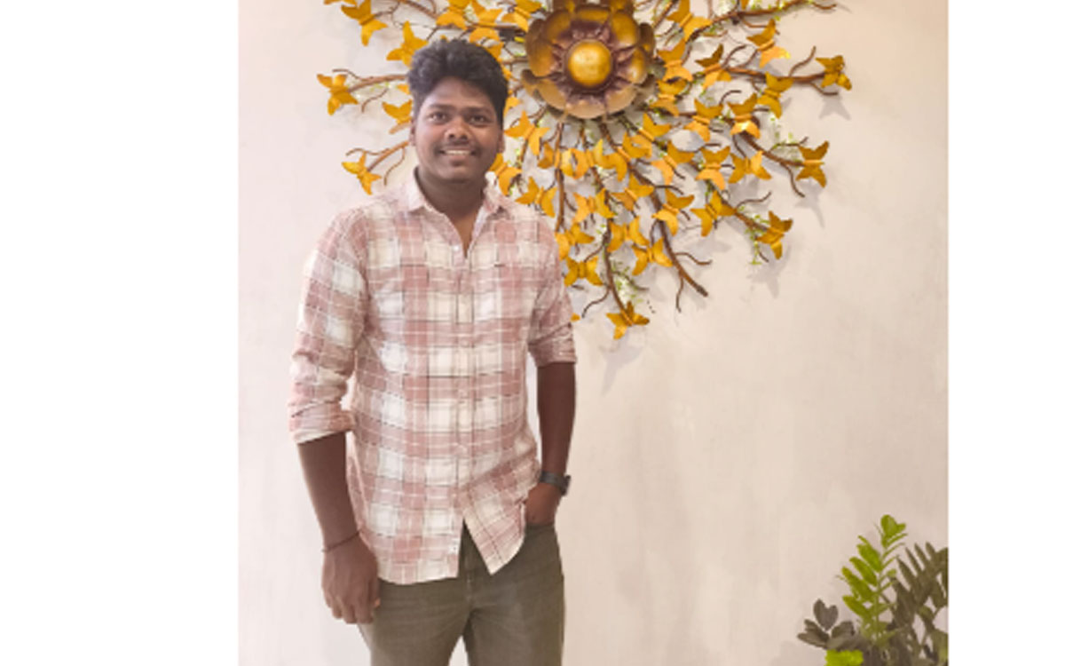 రేకులగడ్డ యువకుడికి రెండు ప్రభుత్వ ఉద్యోగాలు
