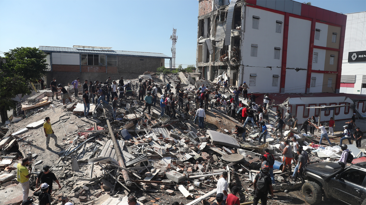 Colombia Earthquake | కొలంబియాలో పెను విషాదం మిగిల్చిన భూకంపం.. 132 మంది మృతి, 570 మందికి గాయాలు..!