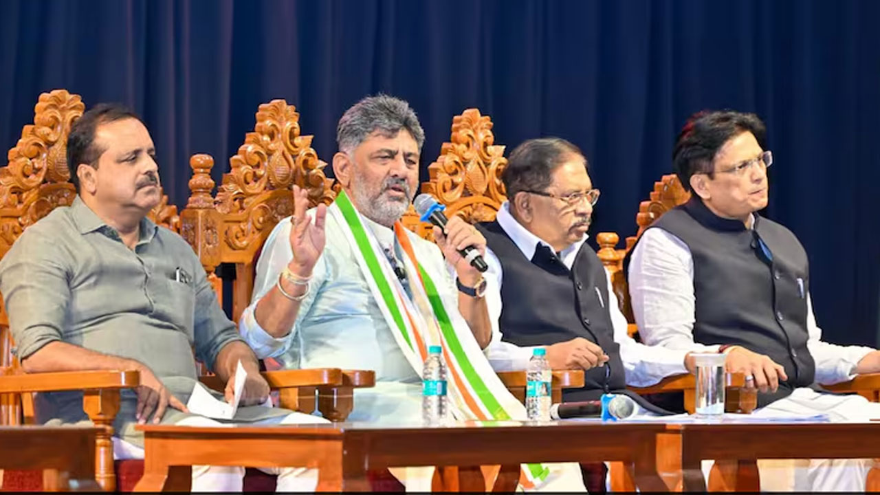CM DK Shivakumar: ఎవరైనా రాజీనామా చేస్తే.. క్ష‌ణాల్లో ఆమోదిస్తా: సీఎం డీకే శివ‌కుమార్‌