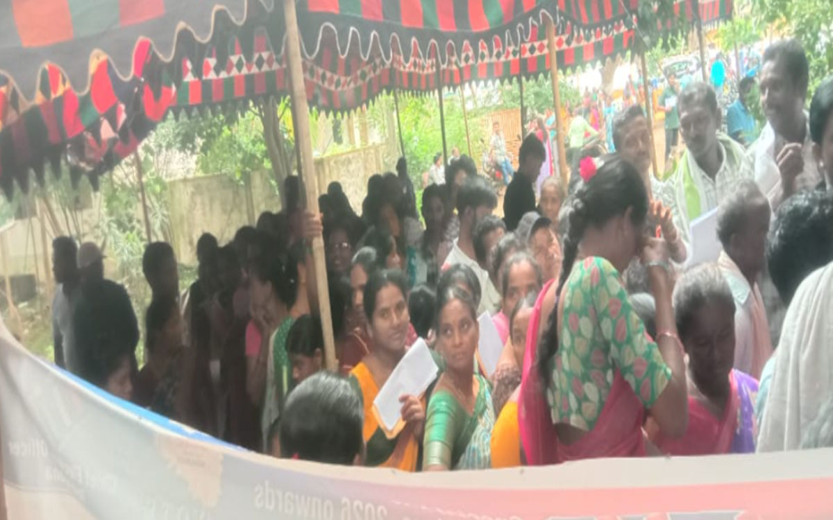 గ్రామాల్లో యాప్‌ పనిచేయక ఓటర్లకు తిప్పలు!