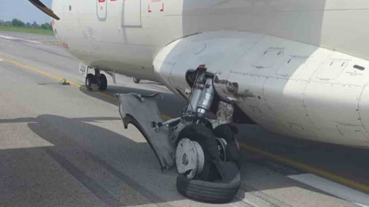 flight’s tyre bursts | ల్యాండింగ్ సమయంలో పేలిన విమానం టైర్‌.. ప్రయాణికులంతా క్షేమం