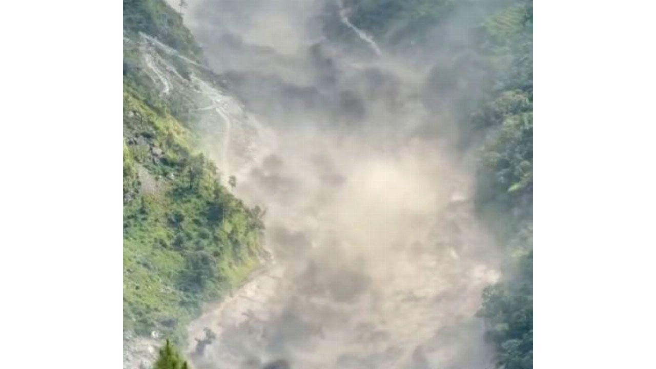 Nepal Flood: కొండ‌చ‌రియ‌లు విరిగిప‌డ్డాయా.. గ్లేసియ‌ల్ లేక్ బ‌స్ట్ అయ్యిందా?.. వీడియో