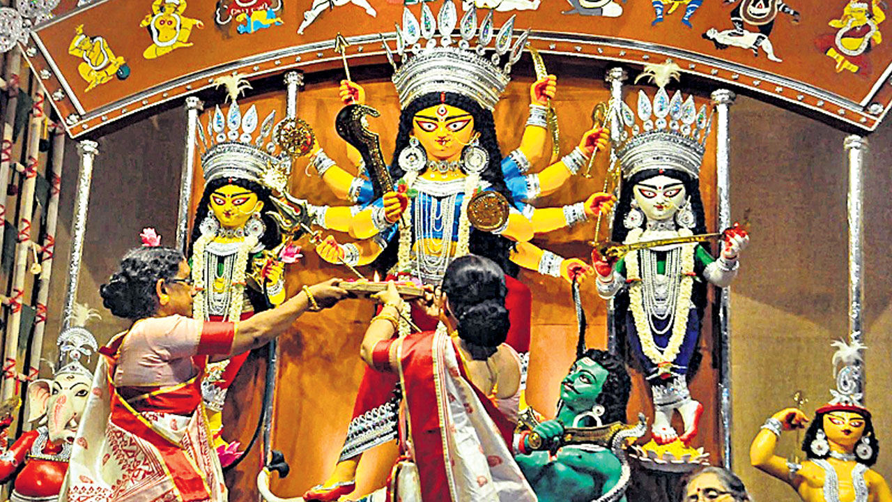 దుర్గాపూజపై వీహెచ్‌పీ ఆంక్షలు