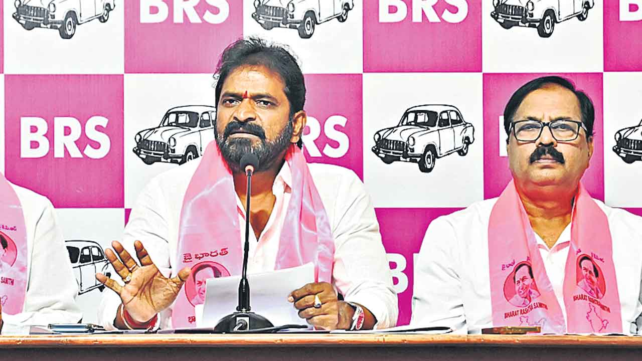 ఉద్యోగులను మోసం చేసిన సర్కార్‌