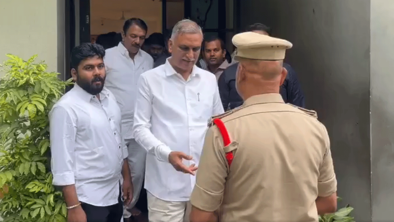 Harish Rao | టిమ్స్ హాస్పిట‌ల్ డొల్ల‌త‌నం బ‌య‌ట‌ప‌డుతుందనే భ‌యంతోనే హౌస్ అరెస్టులు