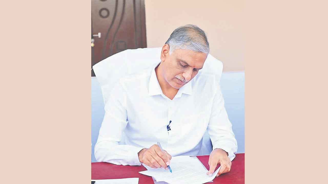 రిజర్వాయర్లకు నీళ్లెత్తిపోయాలితక్షణమే 30 టీఎంసీల నీటిని నింపాలి
