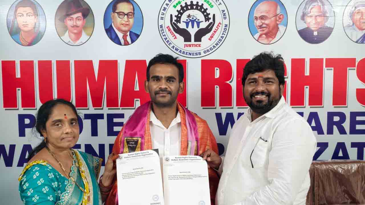 హ్యూమన్‌ రైట్స్​‍ ప్రొటెక్షన్‌ వెల్ఫేర్‌ అండ్‌ అవేర్‌నెస్ ఆర్గనైజేషన్‌ రాష్ట్ర అధ్యక్షుడిగా నవనీత్‌