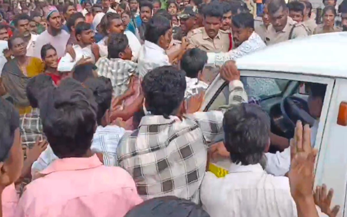 జింకలగూడెంలో ఉద్రిక్త వాతావరణం