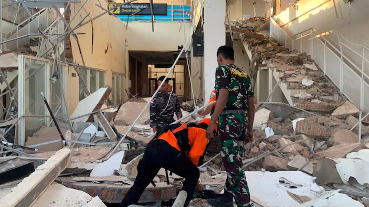 Indonesia Earthquake | ఇండోనేషియాలో భారీ భూకంపం..  7.7 తీవ్రత, ఇద్దరు మృతి, సునామీ హెచ్చరిక జారీ