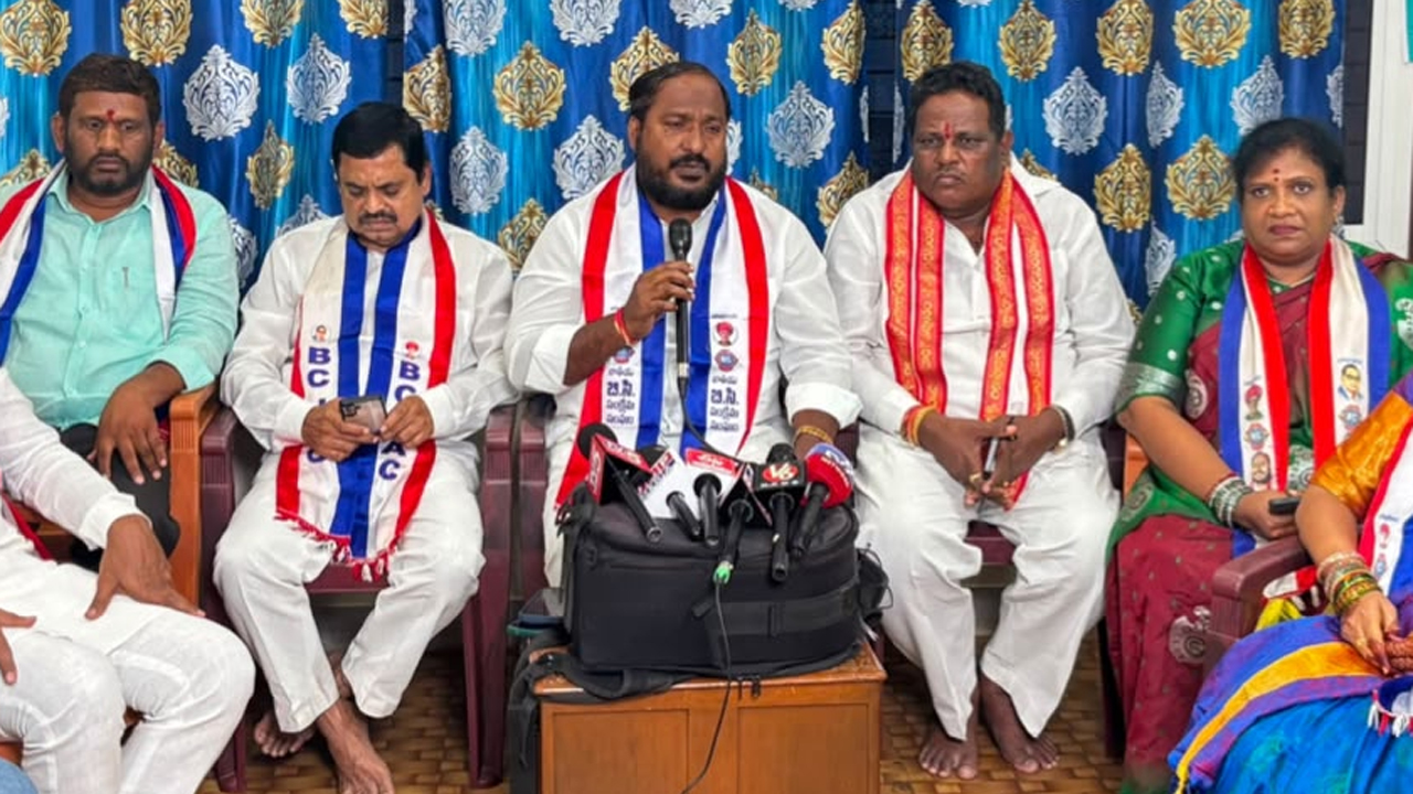 బీసీ కులగణనను తప్పుదారి పట్టించేందుకే రిజర్వేషన్ల వ్యతిరేక ఉద్యమం: జాజుల శ్రీనివాస్ గౌడ్