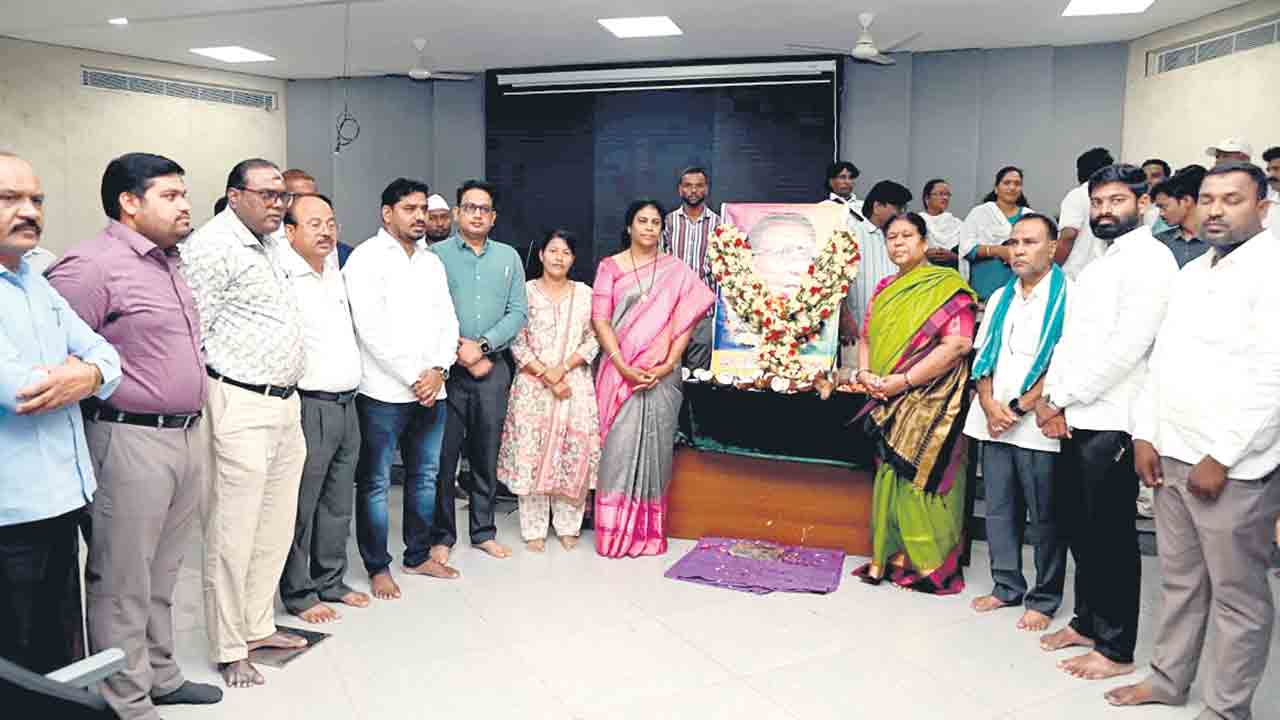 జయశంకర్‌ సార్‌కు నివాళి