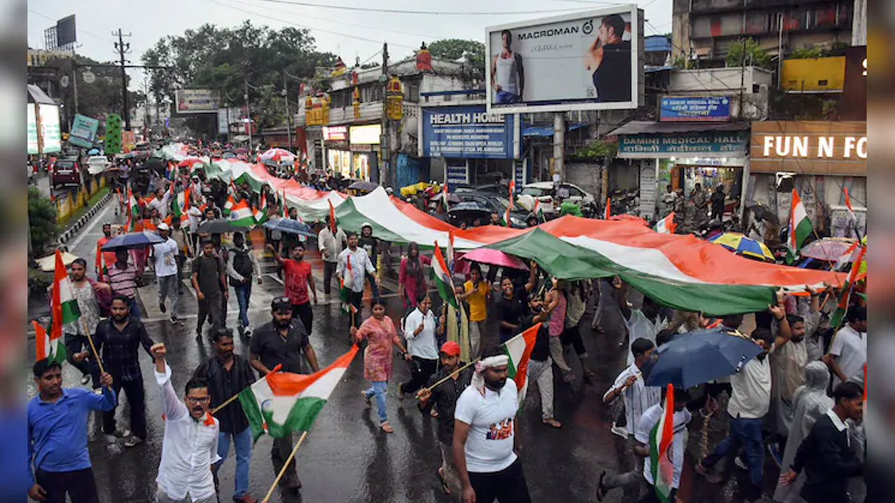 Jharkhand: మీడియా స‌మ‌క్షంలో సీఎంతోనే చ‌ర్చిస్తాం.. జార్ఖండ్ విద్యార్థుల డిమాండ్‌