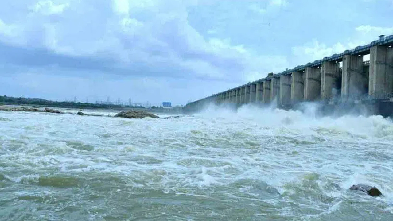 జూరాలకు వరద హోరు.. డ్యామ్‌ 27 గేట్ల నుంచి దిగువకు నీటి విడుదల