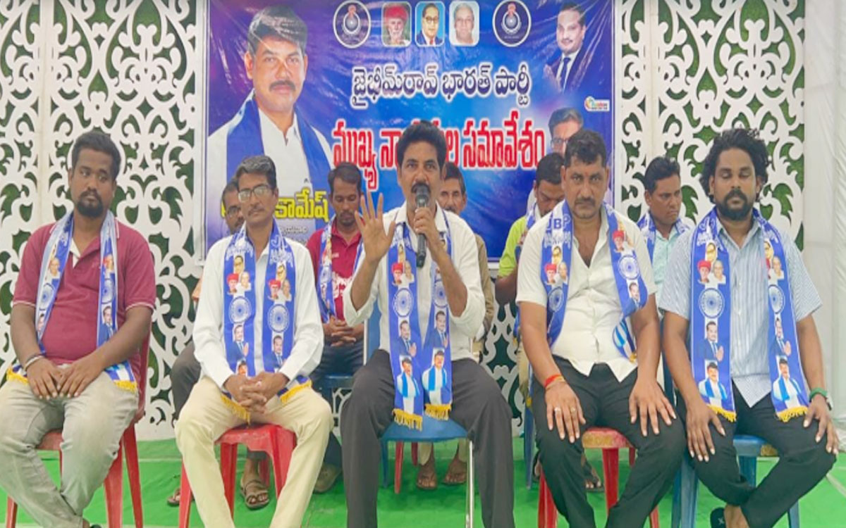 బహుజన విద్యార్థులకు విద్యను దూరం చేస్తున్న ప్రభుత్వాలు : యెర్రా కామేష్
