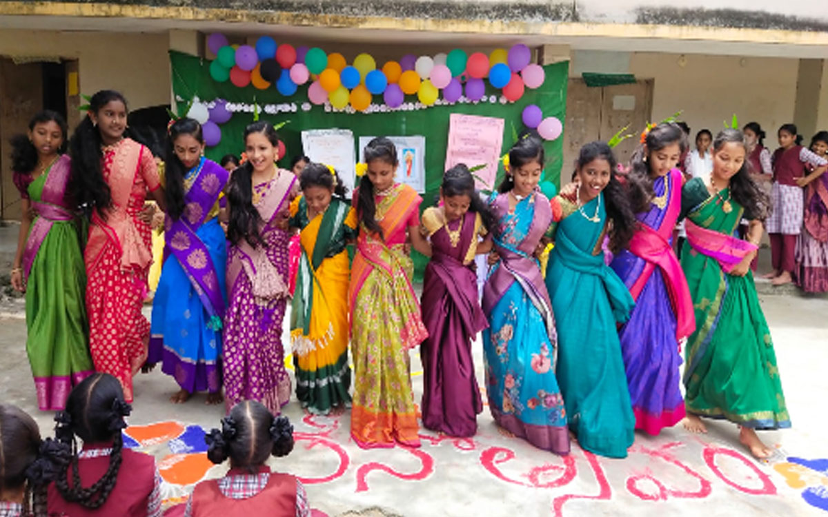 కారేపల్లి కేజీబీవీలో ఘనంగా తెలుగు భాష దినోత్సవం