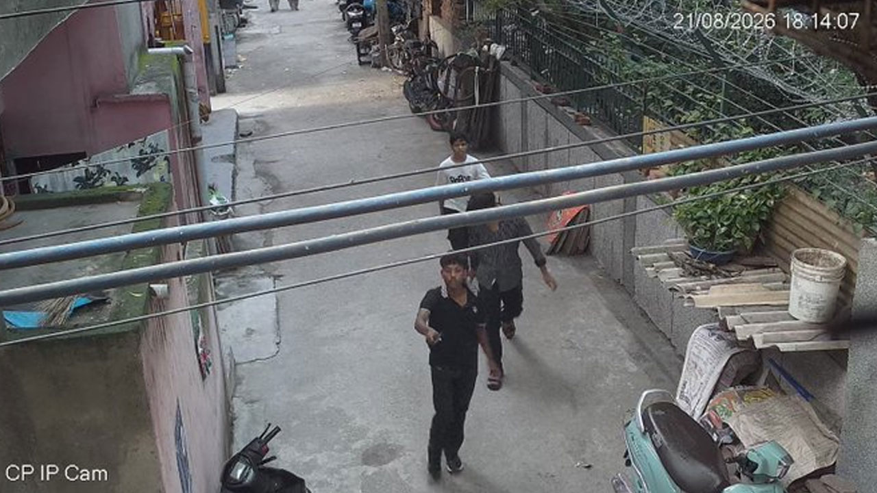 Knife Attacks: ఢిల్లీ శివారులో క‌త్తితో దాడులు.. ఆరుగురికి గాయాలు