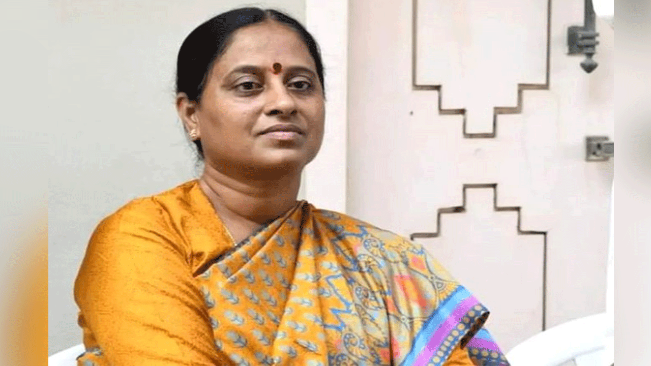 Konda Sureha | కొండా సురేఖ‌కు బిగుస్తున్న ఉచ్చు..! ఆమె కుటుంబాన్ని పార్టీ నుంచి సస్పెండ్ చేయాల‌ని ఎమ్మెల్యేల తీర్మానం