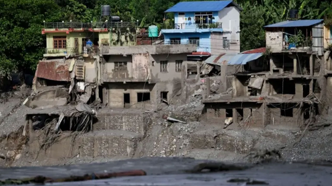 Nepal Floods: 100 మంది చైనా దేశ‌స్థులు మిస్సింగ్‌.. 270కి చేరిన మృతుల సంఖ్య