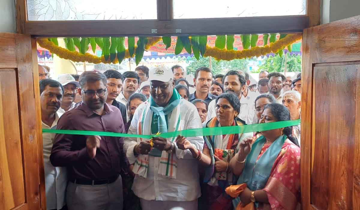Minister Adluri Laxman Kumar | పేద ప్రజలకు వైద్య సేవలు అందించడమే ప్రభుత్వ లక్ష్యం.. రాష్ట్ర మంత్రి అడ్లూరి లక్ష్మణ్ కుమార్
