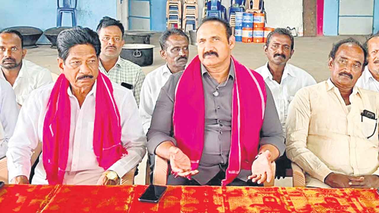 ఉత్తమ్‌..ఇంకెంత కాలం ఈ మోసం!