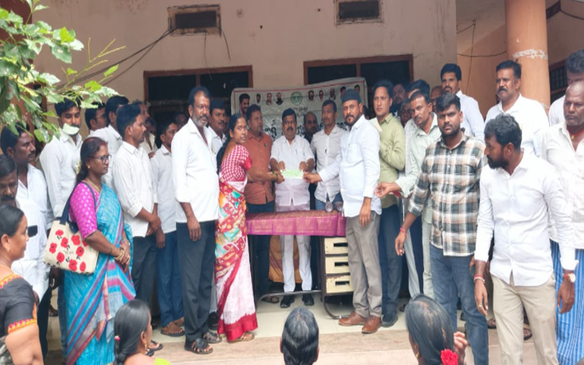 ‘కల్యాణలక్ష్మి, షాదీ ముబారక్ పథకాలతో పేదల‌కు భరోసా’