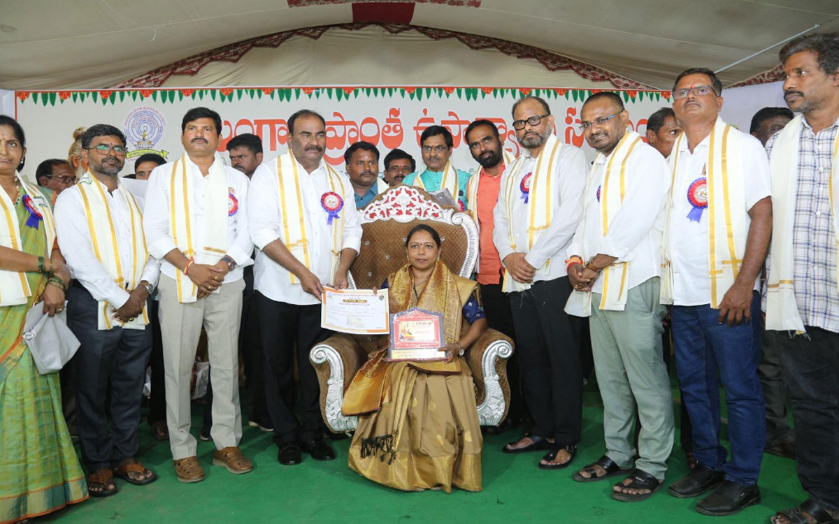 'విద్యారంగాన్ని విస్మరిస్తున్న ప్రభుత్వం'