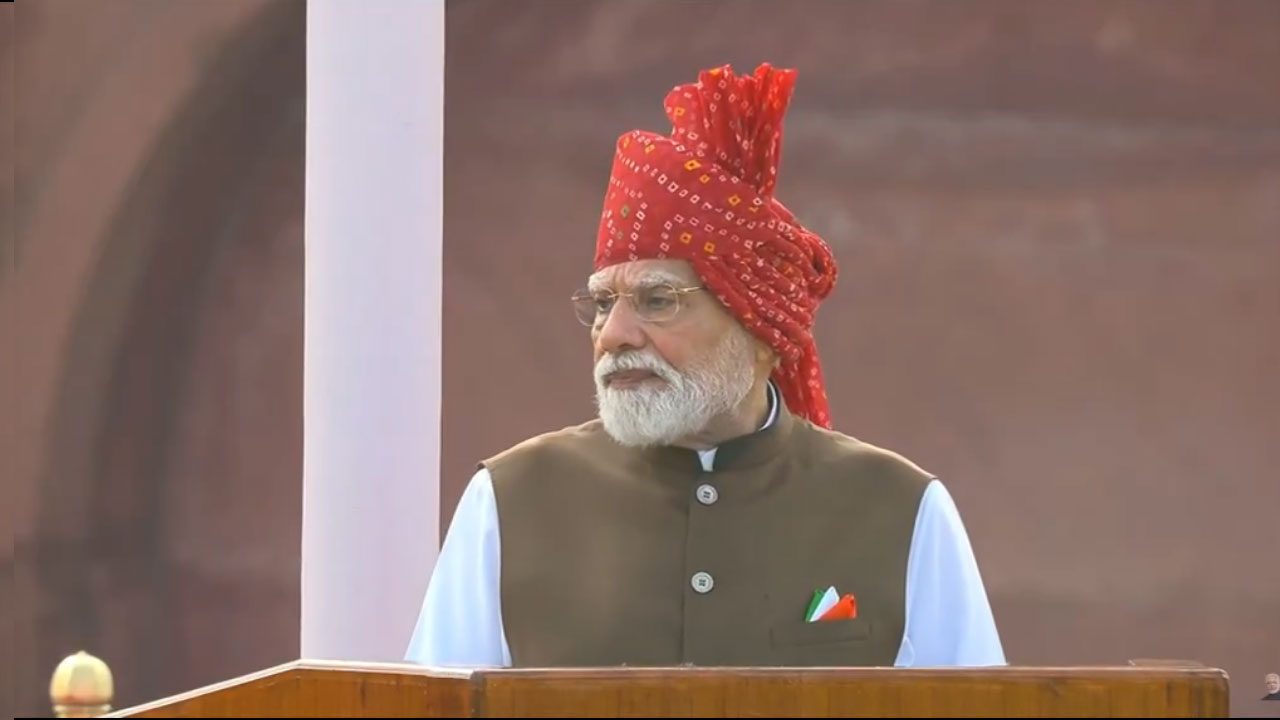 PM Modi: కోటి మంది యువ‌త‌కు ఏఐ స్కిల్స్ నేర్పిస్తాం:  ప్ర‌ధాని మోదీ