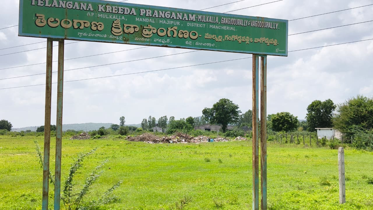నిరుపయోగంగా సెగ్రిగేషన్‌ షెడ్‌.. క్రీడా ప్రాంగణాలు, స్మశానవాటికల వద్ద చెత్త డంపింగ్‌