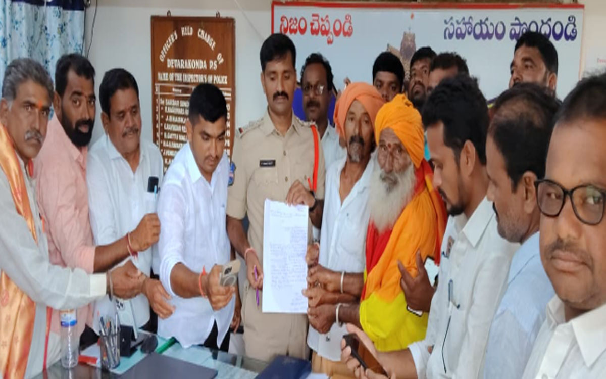 మాల్గడ్డ ముత్యాలమ్మ ఆల‌యంలో హుండీ చోరీ