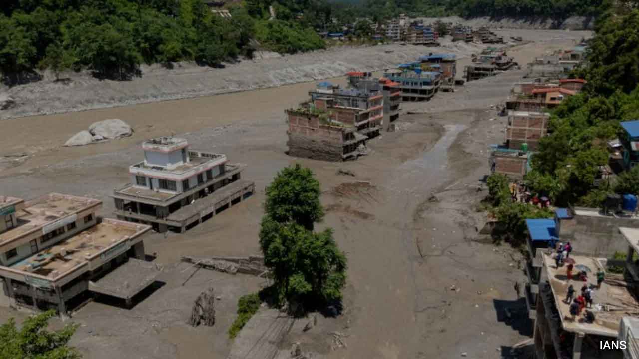 Nepal Floods: టిబెట్‌లో డ్యామ్ లీకేజీ.. సుర‌క్షిత ప్రాంతాల‌కు వెళ్లండి.. నేపాల్ హెచ్చ‌రిక‌