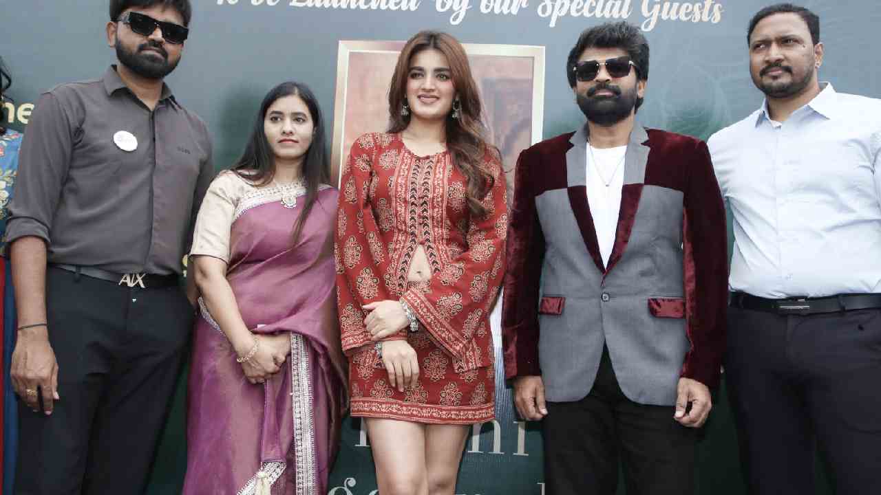 Nidhhi Agerwal | కొంపల్లిలో ఘనంగా ‘కలర్స్ 2.0’ వెల్‌నెస్ సెంటర్ ప్రారంభం.. ముఖ్య అతిథిగా విచ్చేసిన హీరోయిన్ నిధి అగర్వాల్