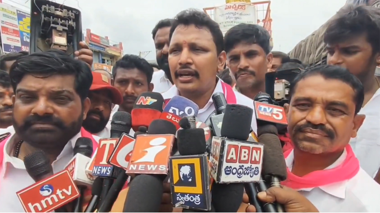సీఎం రేవంత్ రెడ్డి రాకతో రాష్ట్రానికి అరిష్టం పట్టుకుంది.. నోముల భగత్ ఫైర్