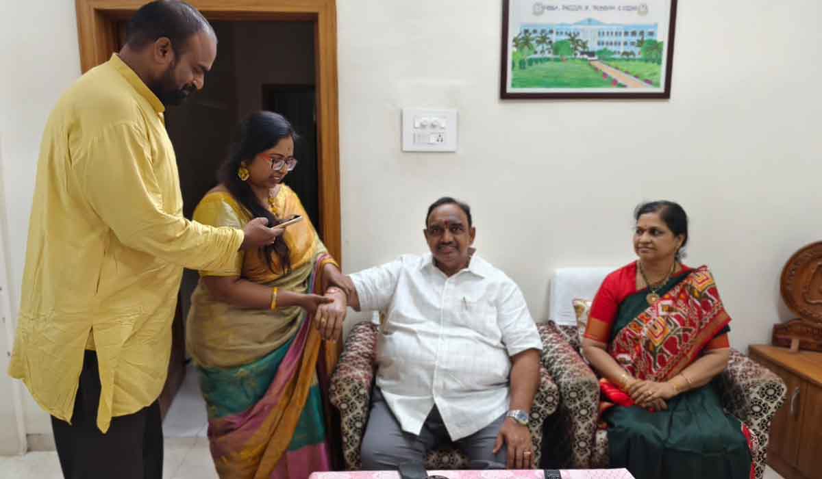 Chigurumamidi | చిగురుమామిడి మండలంలో ఘనంగా రక్షాబంధన్ వేడుకలు