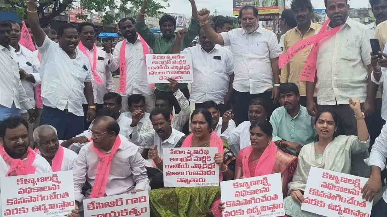 సీఎం రేవంత్ రెడ్డికి ఆడపడుచులు తగిన బుద్ధి చెప్తారు : పద్మా దేవేందర్ రెడ్డి
