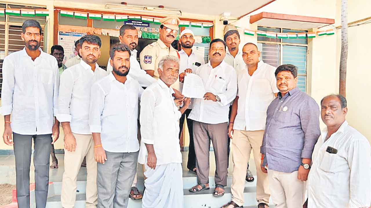పేదల భూములు కబ్జా చేసి రంకెలా?