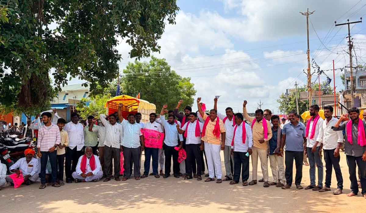 Peddakodapgal | కల్యాణ లక్ష్మి, షాదీ ముబారక్ పథకాలను కొనసాగించాలి.. పెద్దకొడప్‌గల్‌ బీఆర్‌ఎస్‌ నాయకుల డిమాండ్‌