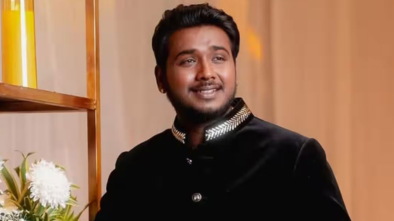 Rahul Sipligunj | రాహుల్ సిప్లిగంజ్‌పై కేసు.. విశాఖలో 12 మందిపై ఎఫ్‌ఐఆర్, యువతి సంచలన ఆరోపణలు