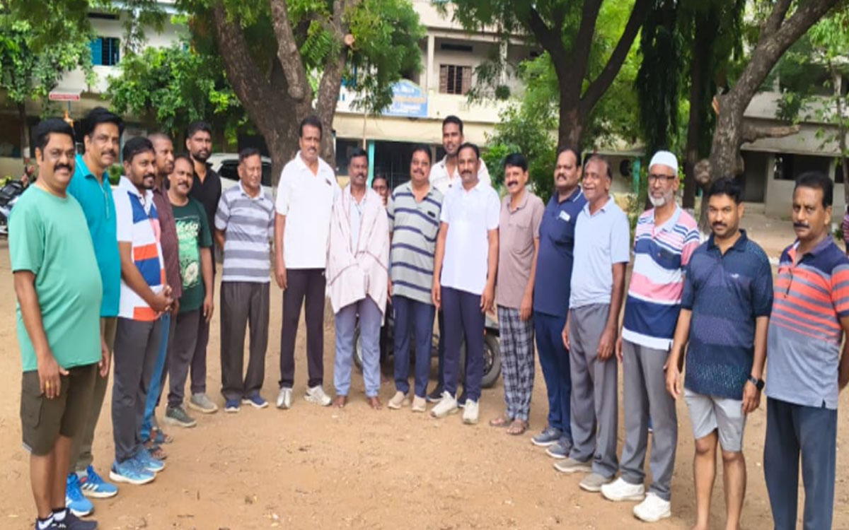 ‘సమాజ సేవలో భాగస్వాములు కావాలి’