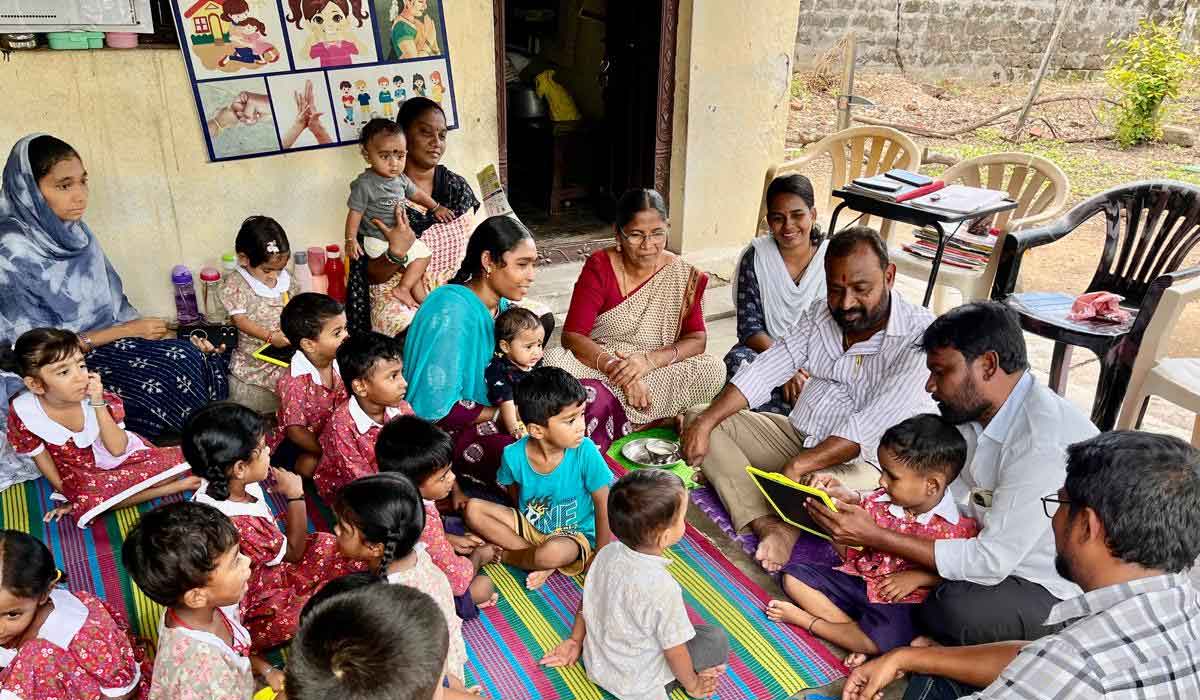KalvaSrirampur | తల్లి పాలు శ్రేష్టమైనవి.. కాల్వశ్రీరాంపూర్‌ సర్పంచ్‌ రమేష్‌