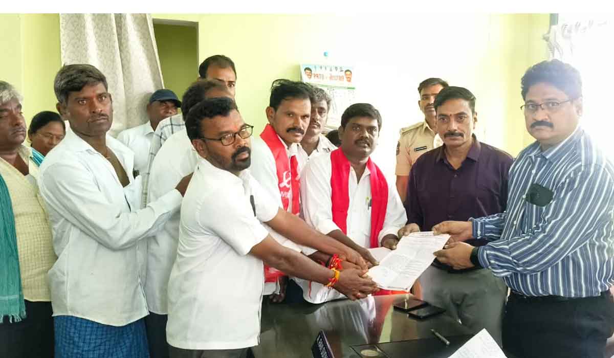 Veenavanka | చెక్‌డ్యాం వల్ల నష్టపోయిన వారికి పరిహారం వెంటనే చెల్లించాలి.. సీపీఎం