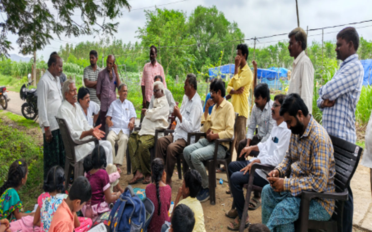 ఆందోళనతో దిగివచ్చిన ఎంఈఓ