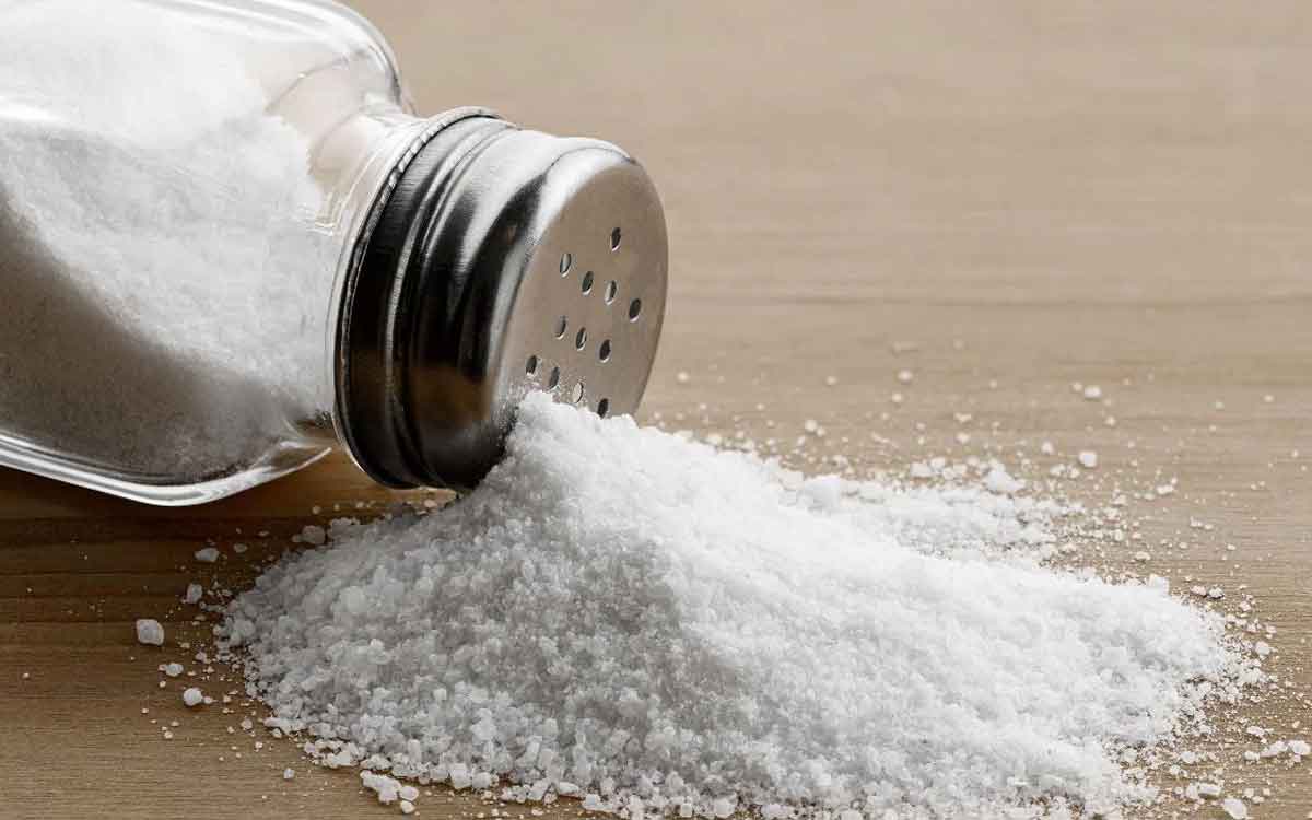 Salt | అస‌లు రోజుకు మ‌నం ఎంత ఉప్పును తీసుకోవాలి.. ఉప్పు వాడ‌కం ఎక్కువైతే ఏమ‌వుతుంది..?