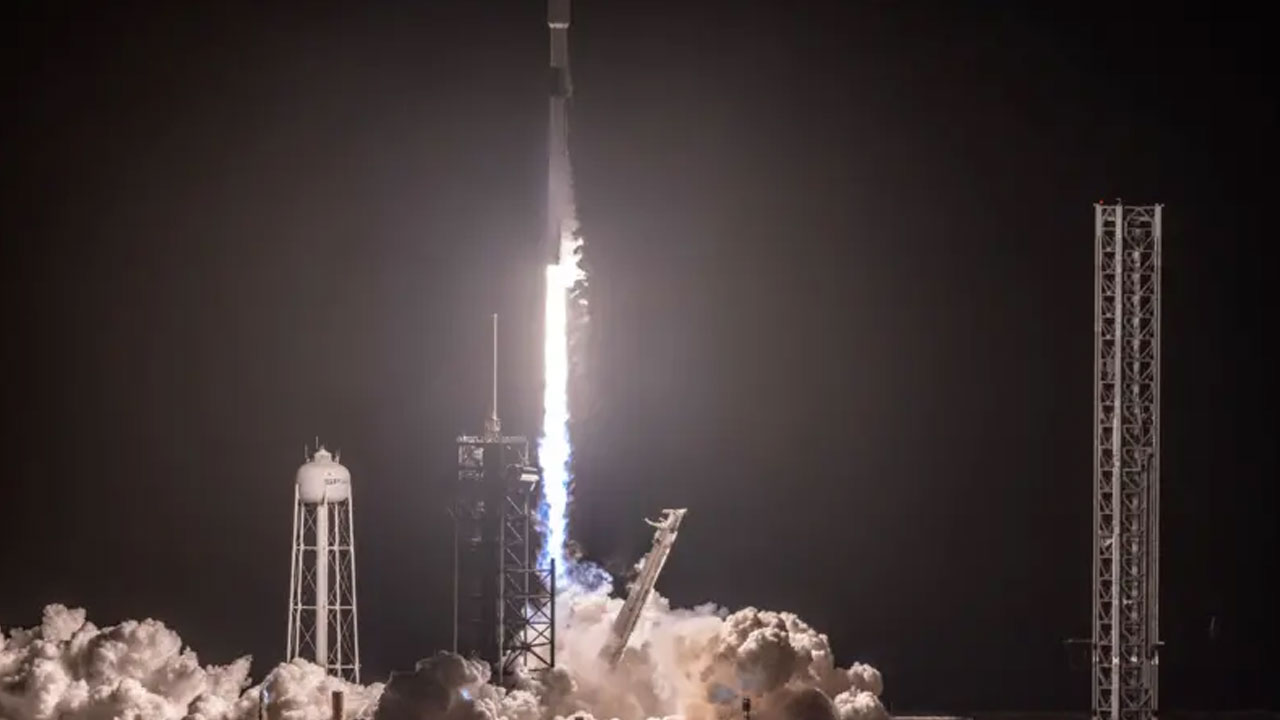 SpaceX Rocket: చంద్రుడిపై కుప్ప‌కూలిన స్పేస్ఎక్స్ రాకెట్ శ‌క‌లం..