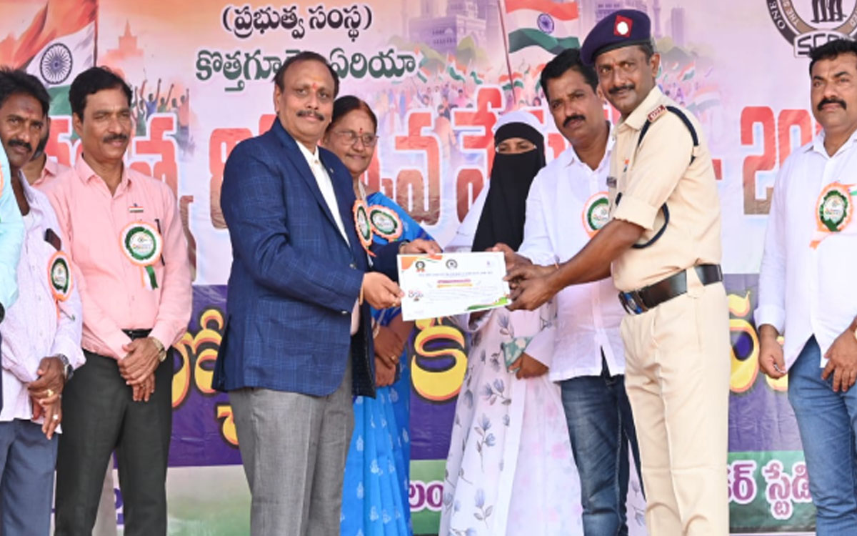 విశిష్ట సేవలకు ఎస్ అండ్ పిసి సిబ్బందికి ప్రశంసా పత్రాలు