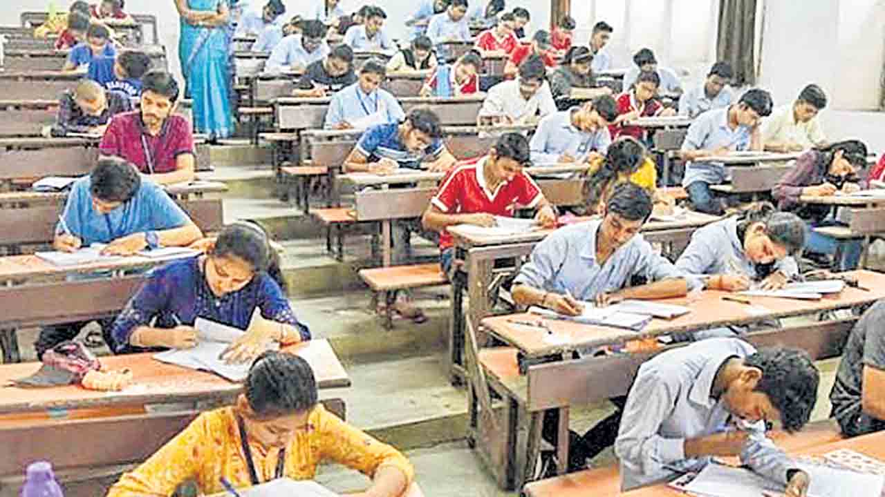 పేపర్‌ లీకేజీలు ఆగిపోవాలంటే..!